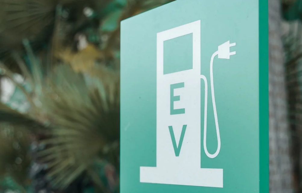 Government Waives Import Duty on EV Battery and Mobile Phone Components